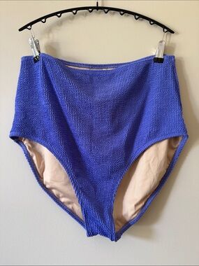 High-Rise Textured Bikini Bottoms in Vibrant Purple